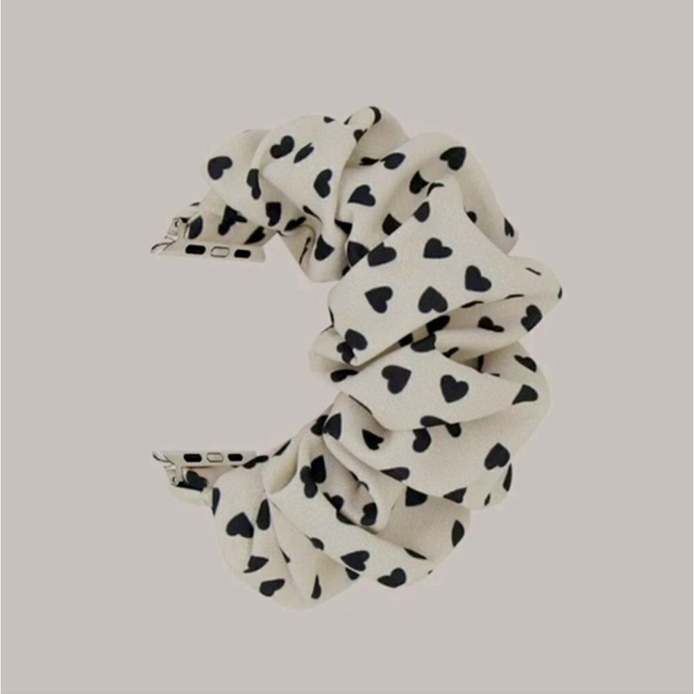 Heart Scrunchie Apple Watch Band - Picture 5 of 7